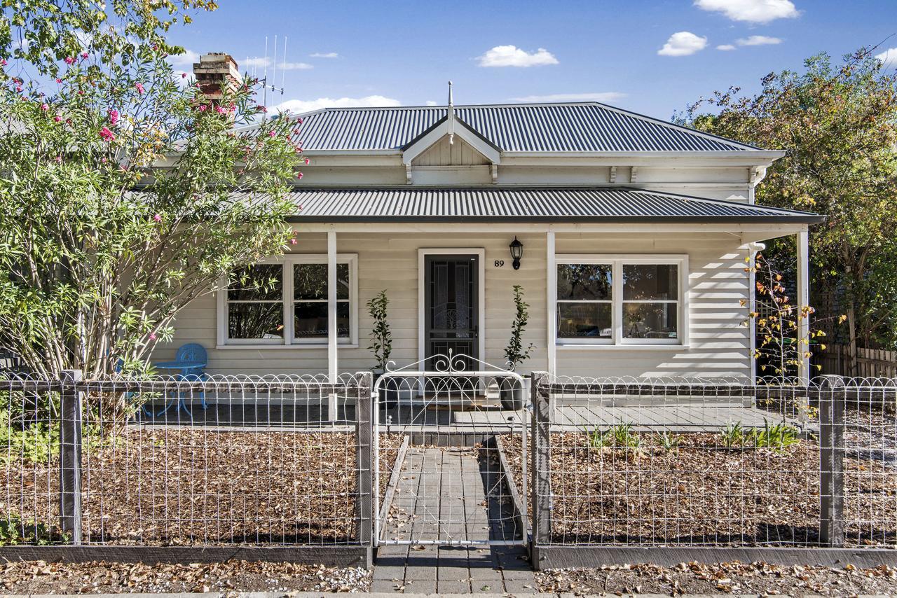 Central Bendigo Cottage, Walk To Everywhere!! エクステリア 写真